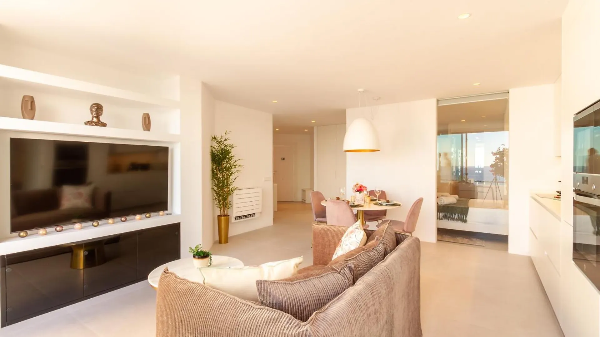 דירה Marbella Banus Suites - Brand New And Exclusive Banus Port Seafront Flat ספרד