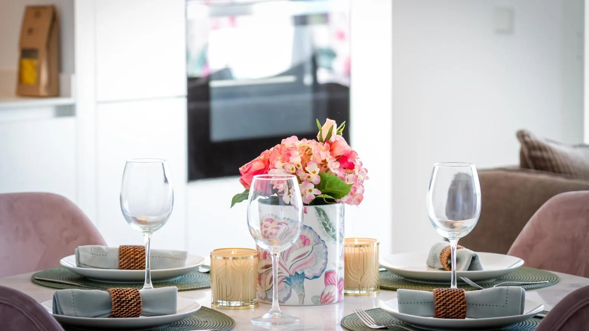 Marbella Banus Suites - Brand New And Exclusive Banus Port Seafront Flat 0*,