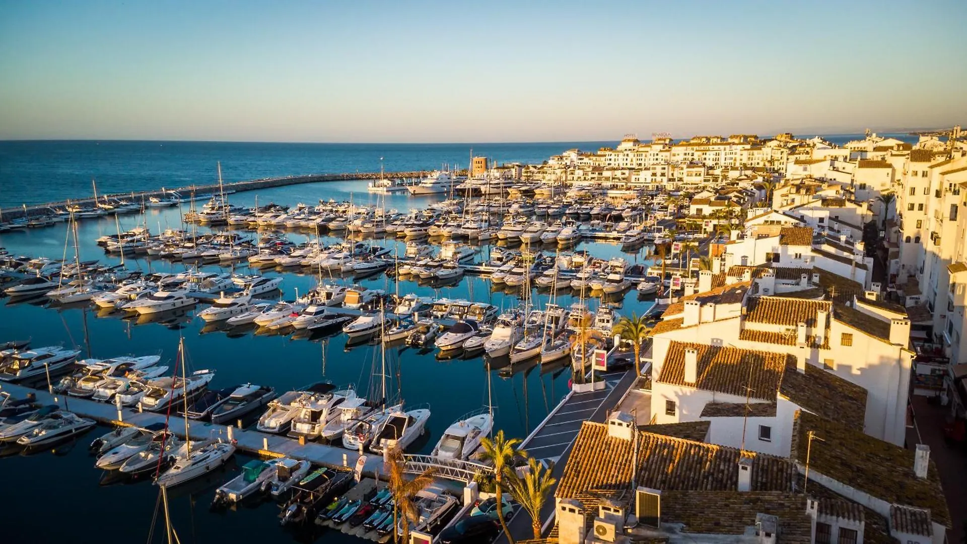 Apartment Marbella Banus Suites - Brand New And Exclusive Banus Port Seafront Flat