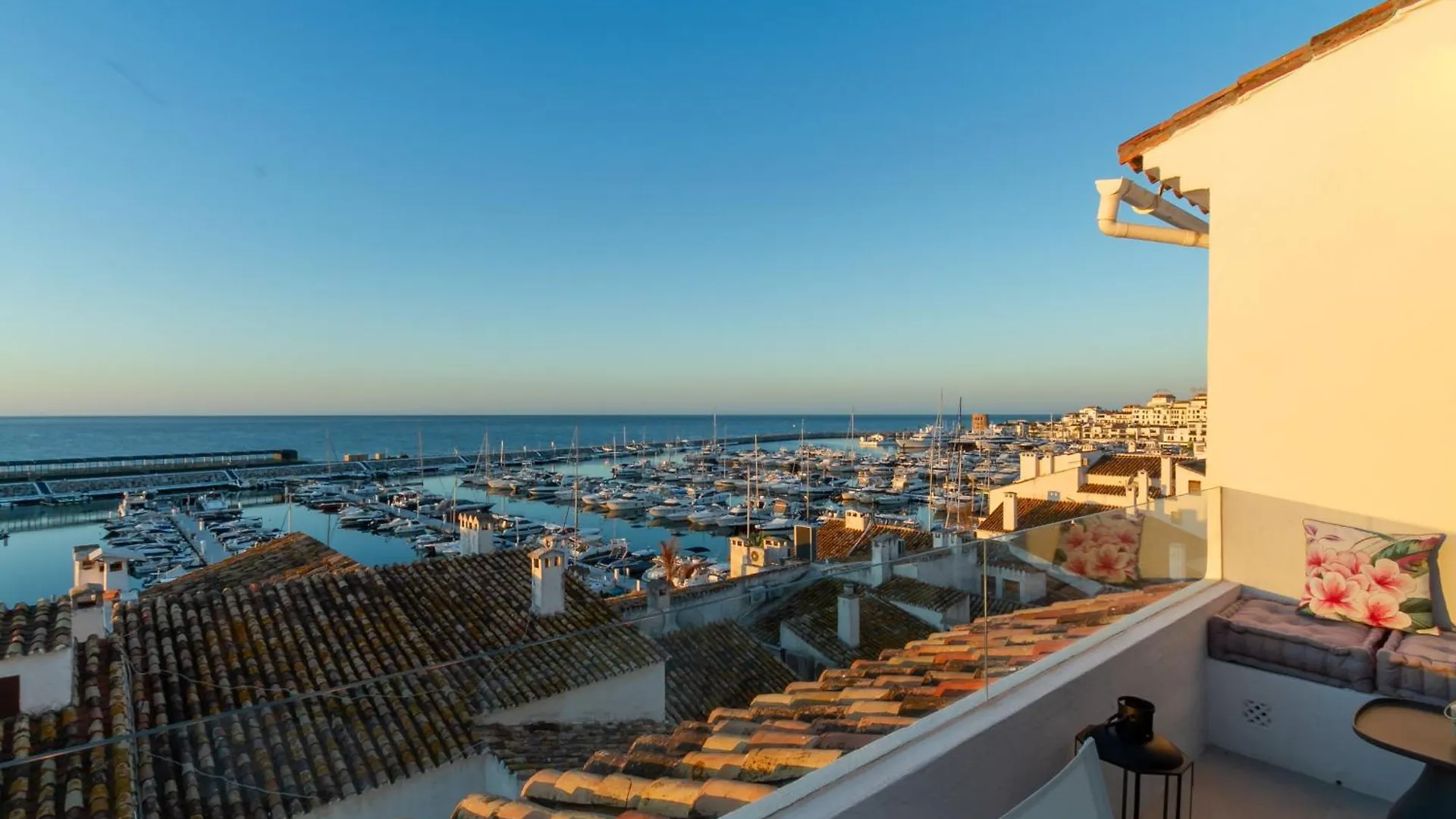 Marbella Banus Suites - Brand New And Exclusive Banus Port Seafront Flat 0*,  Spain