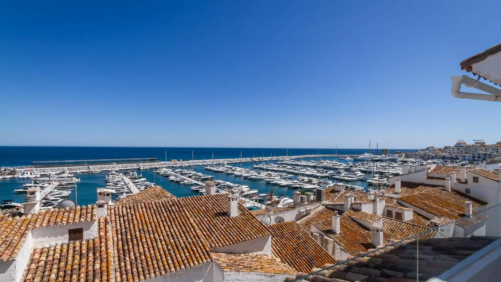 Marbella Banus Suites - Brand New And Exclusive Banus Port Seafront Flat 0*,