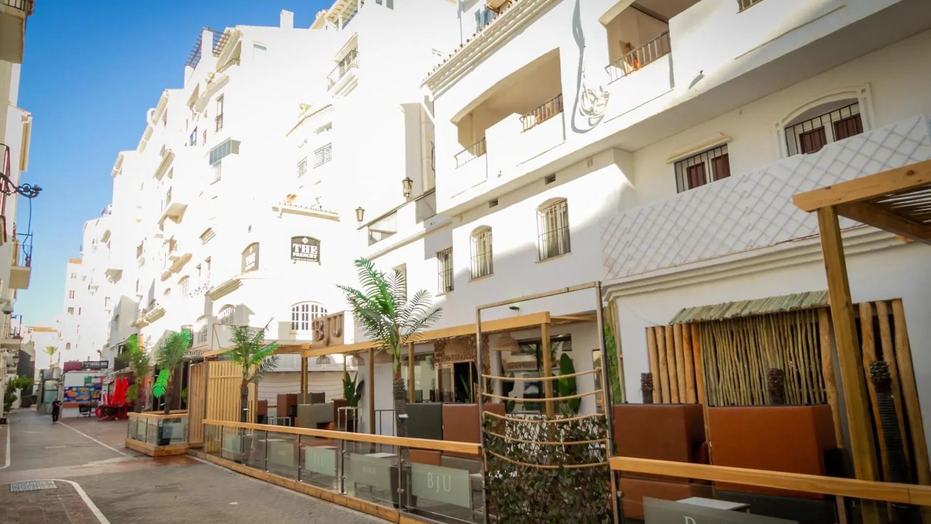 Marbella Banus Suites - Brand New And Exclusive Banus Port Seafront Flat 0*,